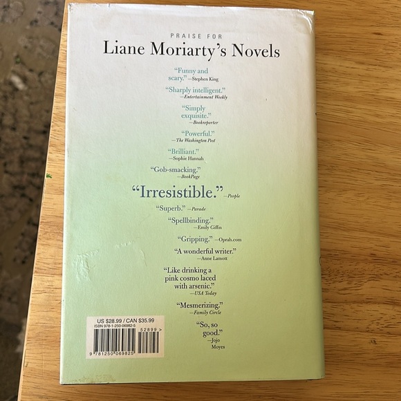 Nine Perfect Strangers Book by Liane Moriarty - Picture 4 of 4